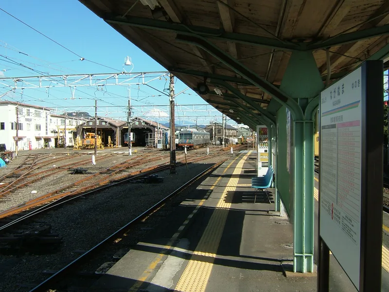 静岡鉄道 長沼車庫（ウィキメディア・コモンズ）