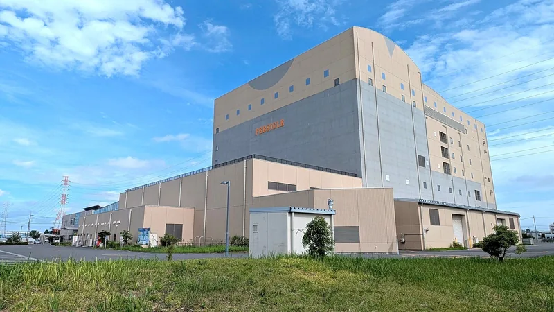 イメージ：ごみ処理施設（東埼玉資源環境組合 第二工場）（ウィキメディア・コモンズ）