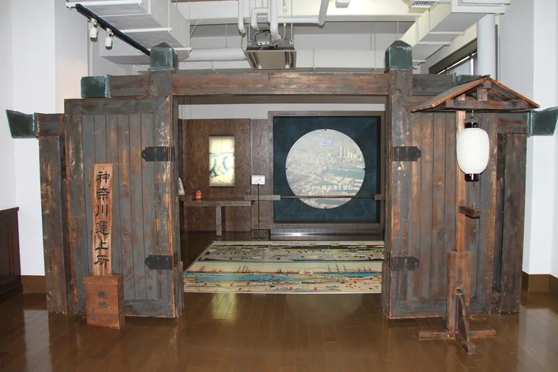 横浜税関 資料展示室「クイーンのひろば」（www.customs.go.jp の掲載画像）