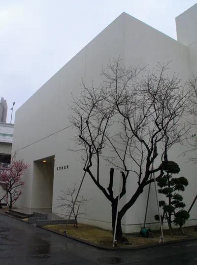 江崎記念館（ウィキメディア・コモンズ）