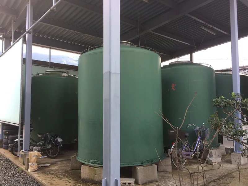 イメージ：酒蔵の内部（京都府宮津市の白嶺酒造）（ウィキメディア・コモンズ）