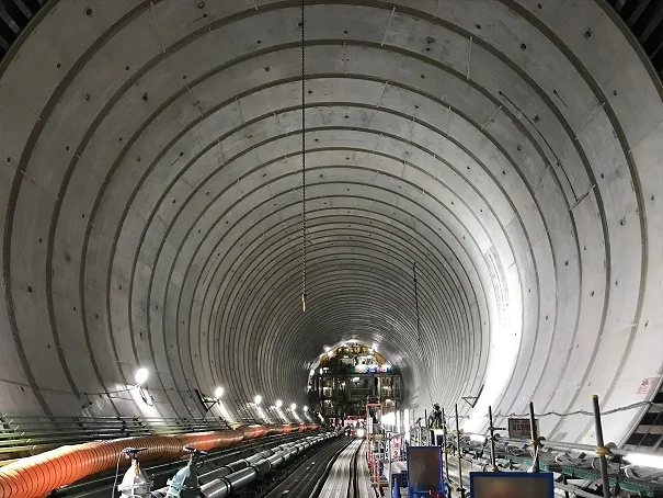 神田川・環状七号線地下調節池（善福寺川取水施設）見学（www.kensetsu.metro.tokyo.lg.jp の掲載画像）
