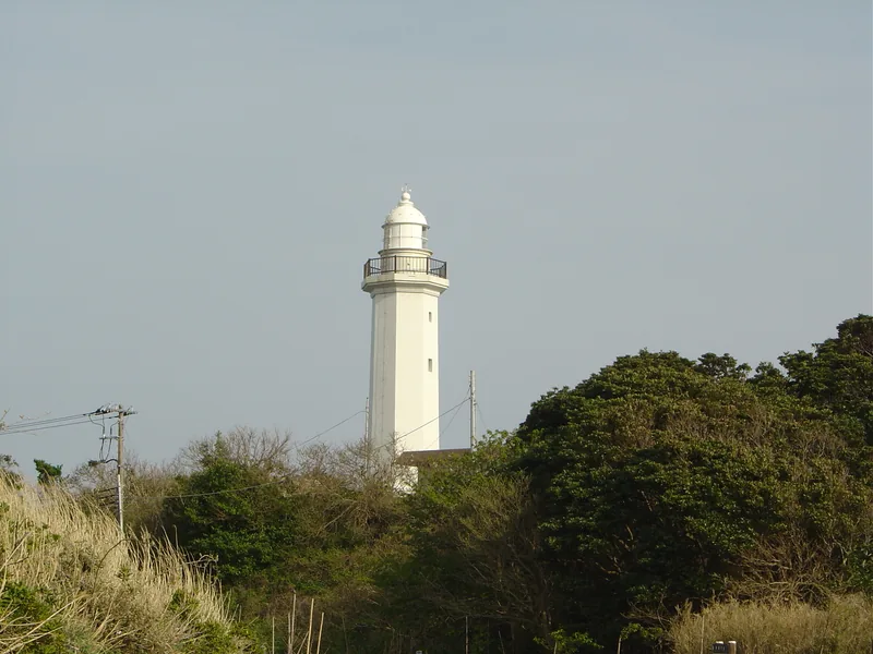 勝浦灯台（ウィキメディア・コモンズ）