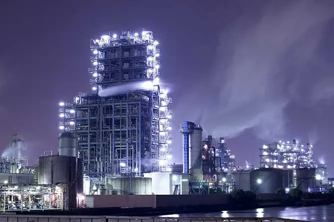 川崎工場夜景屋形船クルーズ（www.tabione.com の掲載画像）