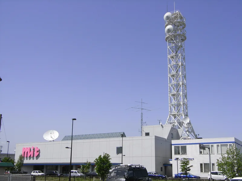 岩手めんこいテレビ本社（ウィキメディア・コモンズ）