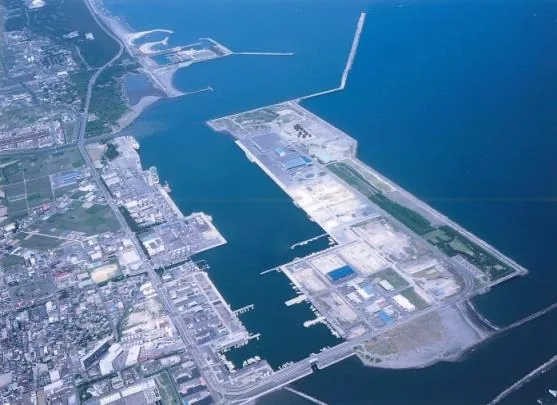 宮崎港 みなと見学会（宮崎港湾・空港整備事務所）（www.qsr.mlit.go.jp の掲載資料の画像）