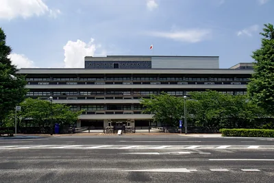 国立国会図書館（ウィキメディア・コモンズ）
