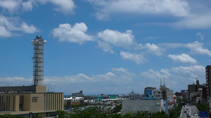 NHK鹿児島放送会館（ウィキメディア・コモンズ）