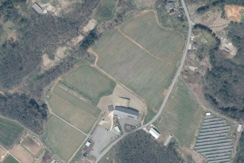 能登ワイン 醸造所見学（穴水町）のあたりの空中写真（国土地理院）