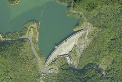 太田川ダム 月例見学会（森町・静岡県袋井土木事務所）のあたりの空中写真（国土地理院）