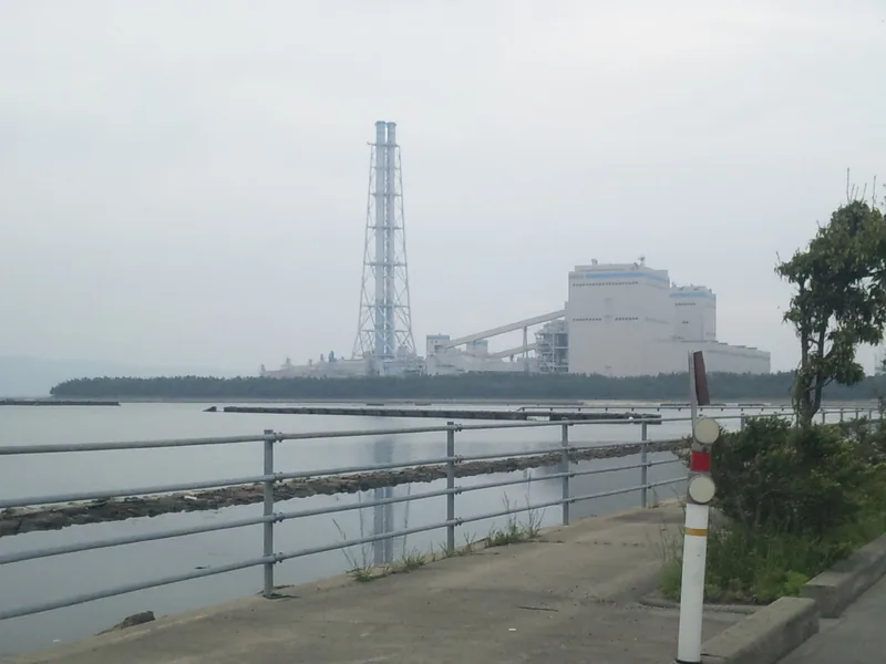 七尾大田火力発電所（ウィキメディア・コモンズ）