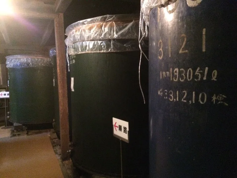 イメージ:酒蔵の内部(京都府宮津市の白嶺酒造)(ウィキメディア・コモンズ)