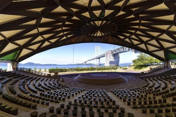瀬戸大橋記念館（瀬戸大橋記念公園）（www.city.sakaide.lg.jp の掲載画像）