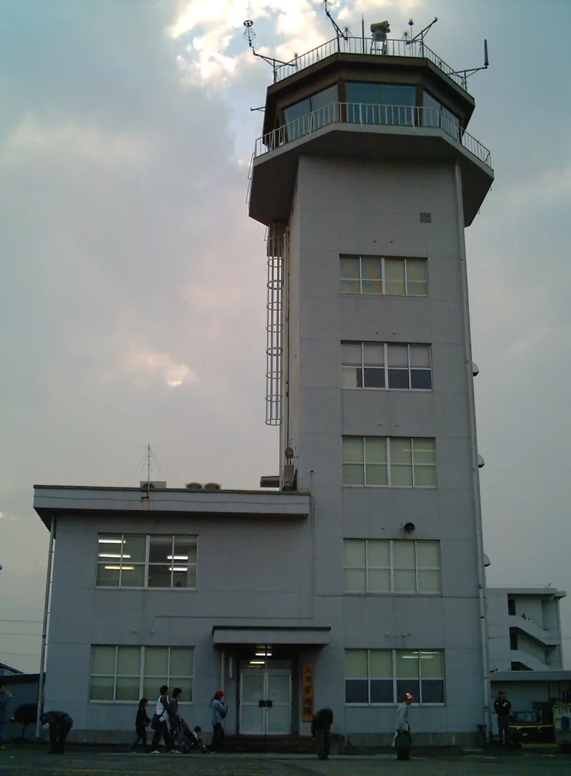 イメージ：入間基地の管制塔