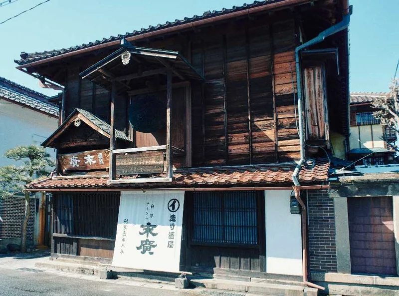 末廣酒造 嘉永蔵 見学（会津若松）（sake-suehiro.co.jp の掲載画像）