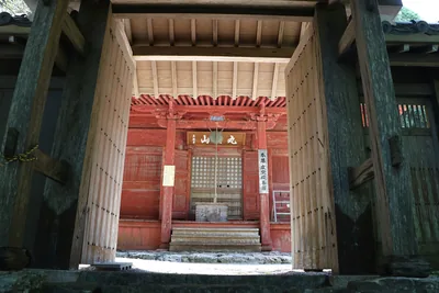 イメージ：ダム建設地に近い鳥羽市河内町の広済寺（ウィキメディア・コモンズ）