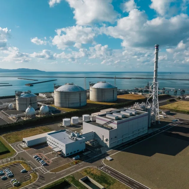 上越火力発電所（東北電力）（www.tohoku-epco.co.jp の掲載画像）