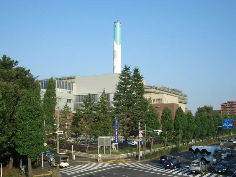 世田谷清掃工場（ウィキメディア・コモンズ）