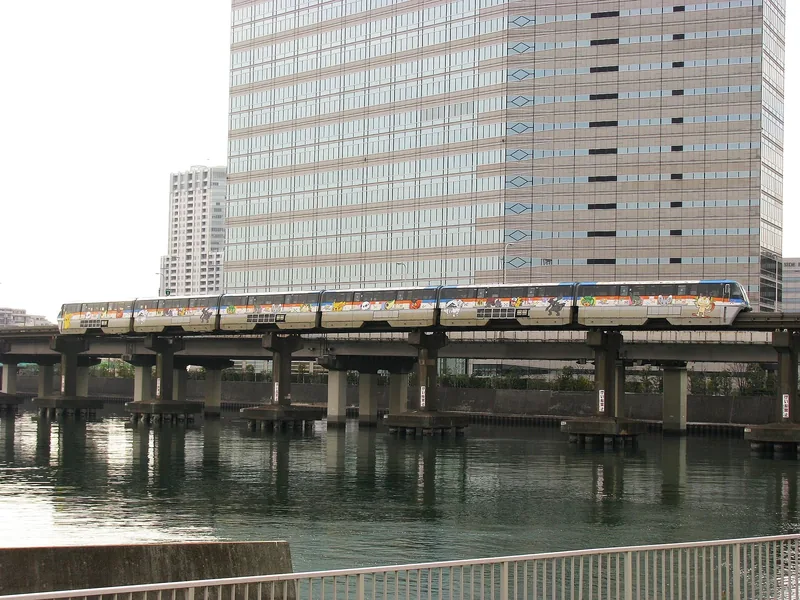 イメージ：近くを走る東京モノレール（ウィキメディア・コモンズ）