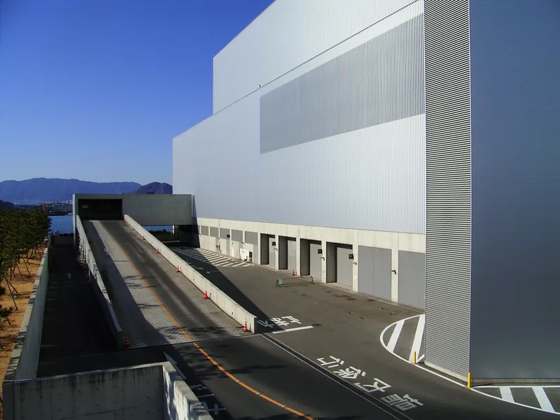 イメージ：ごみ焼却工場（広島市の中工場）（ウィキメディア・コモンズ）