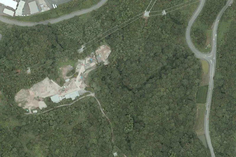 読売新聞 尾道工場（印刷工場見学）のあたりの空中写真（国土地理院）